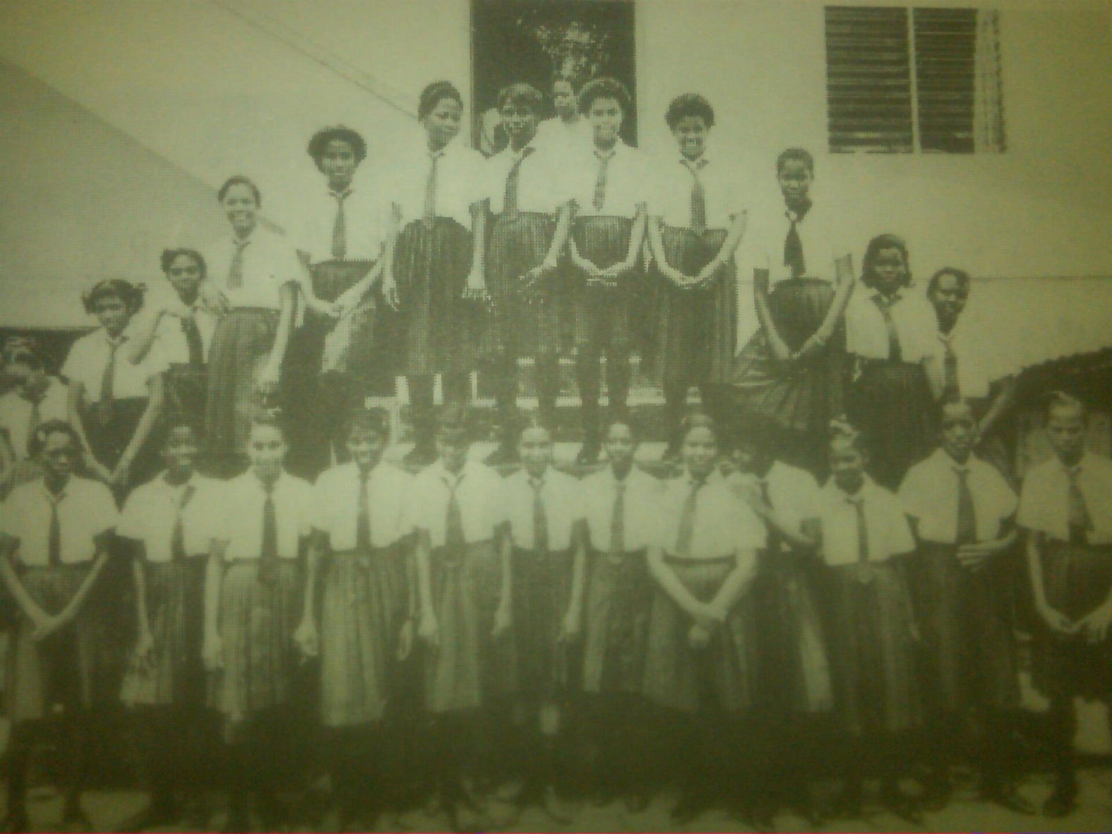 Class photo — students in uniform